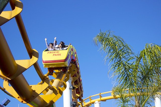 Au Japon, il est interdit de crier dans les attractions • Fun Radio